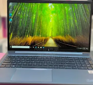 New Laptop HP ZBook Firefly 14 G7 32GB Intel Core I7 SSD 1T