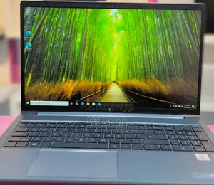 New Laptop HP ZBook Firefly 14 G7 32GB Intel Core I7 SSD 1T
