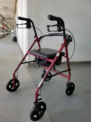 Photo - Walker||Walkerم٠walker/Independence Get Around More Easily