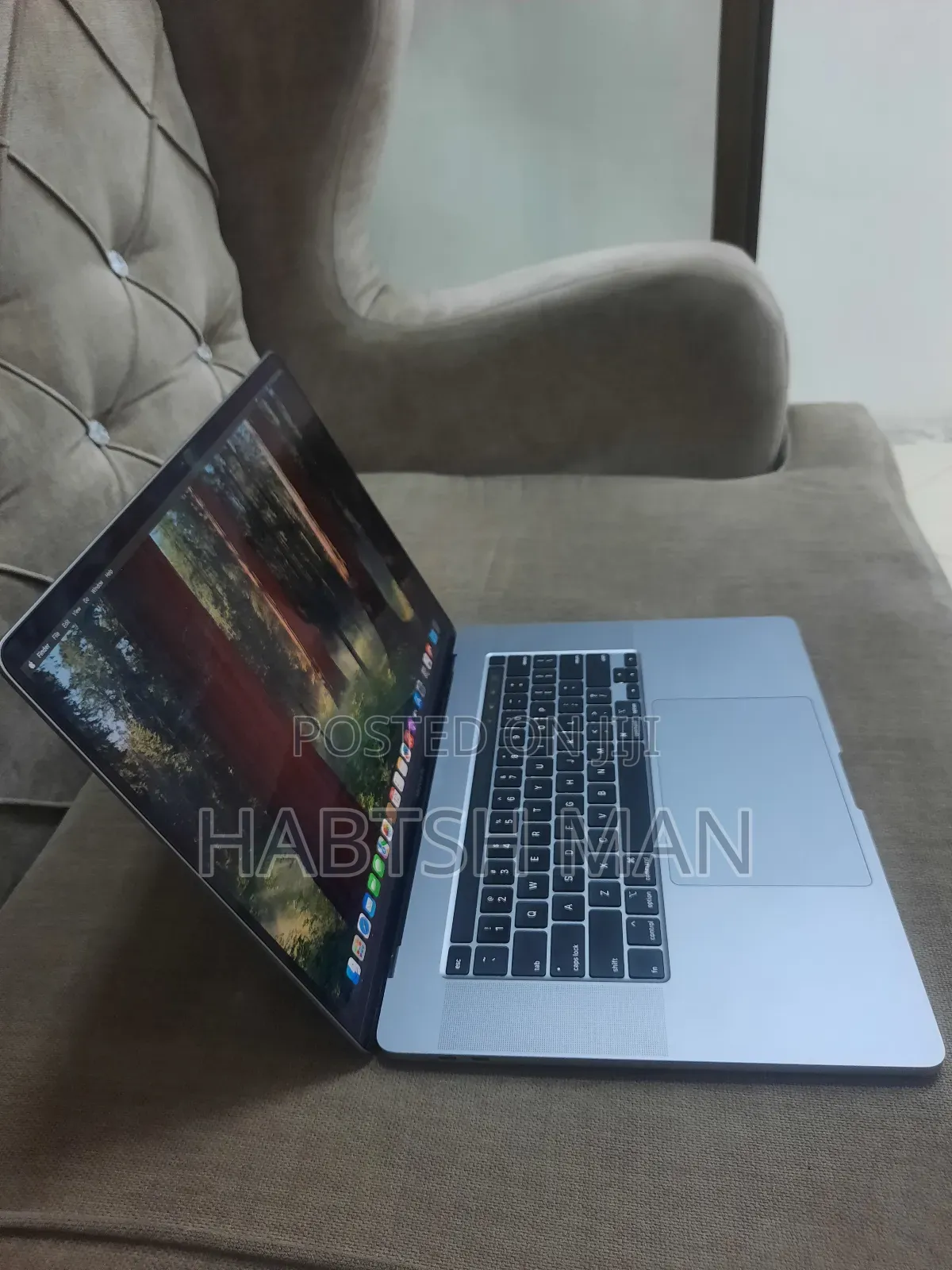 New Laptop Apple MacBook Pro 2019 32GB Intel Core I9 SSD 512GB