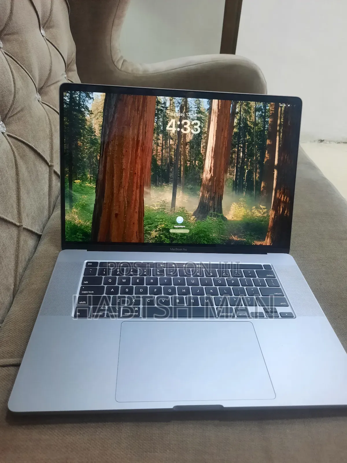New Laptop Apple MacBook Pro 2019 32GB Intel Core I9 SSD 512GB