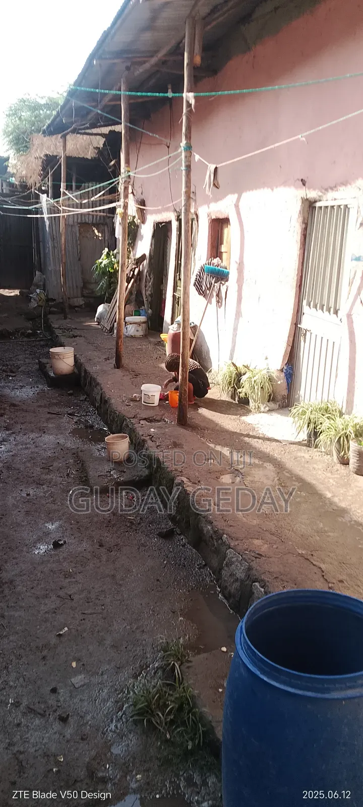 9bdrm House in Akaky Kaliti for sale