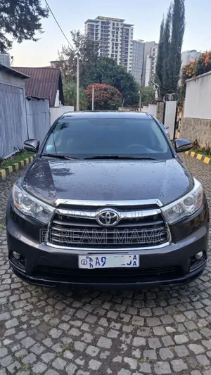 Photo - Toyota Highlander 2015 Gray
