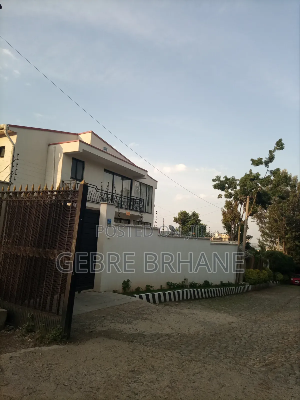 3bdrm House in G+1, Yeka for rent