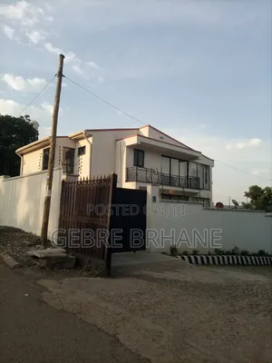 3bdrm House in G+1, Yeka for rent