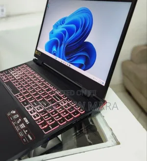 New Laptop HP Stream Notebook 8GB Intel Core I7 SSD 512GB