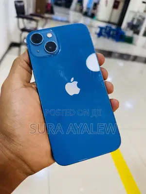 Photo - Apple iPhone 13 128 GB Blue