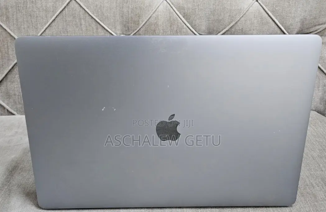 New Laptop Apple MacBook Pro 2019 32GB Intel Core I9 SSD 512GB