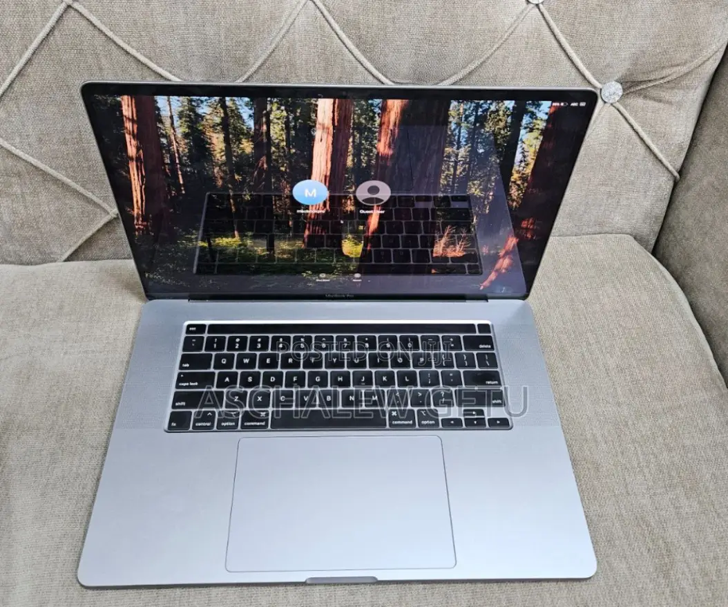 New Laptop Apple MacBook Pro 2019 32GB Intel Core I9 SSD 512GB