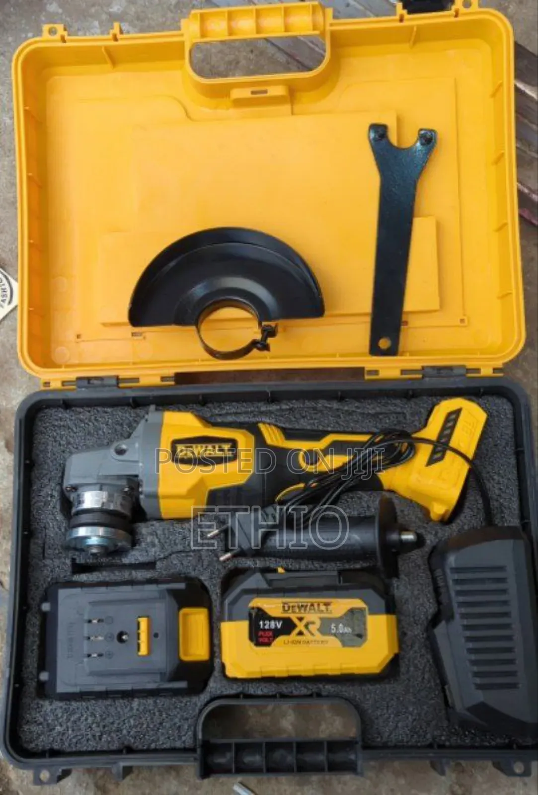 Dewalte Rechargeable Grinder