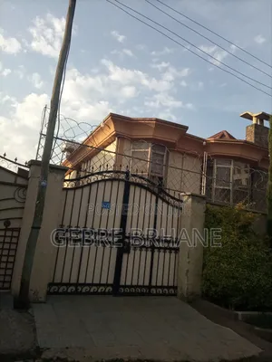 5bdrm House in G+1, Yeka for rent