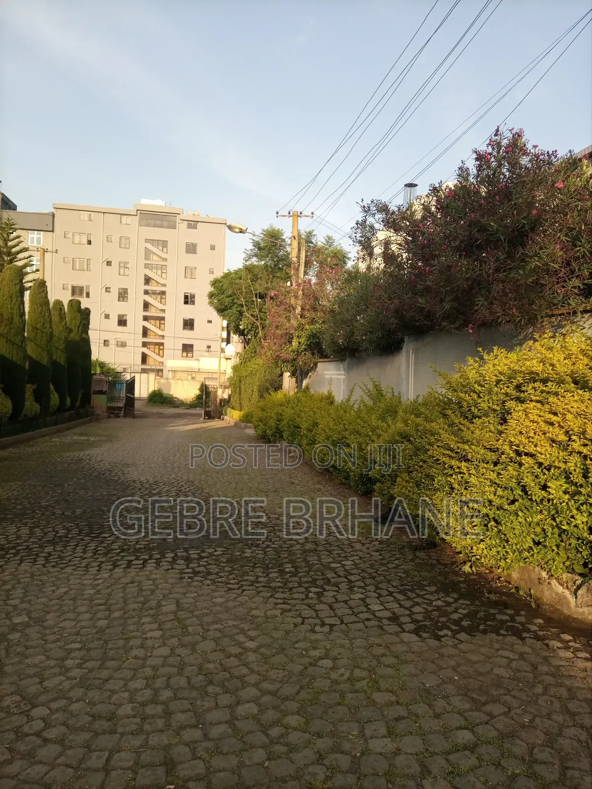 5bdrm House in G+1, Yeka for rent