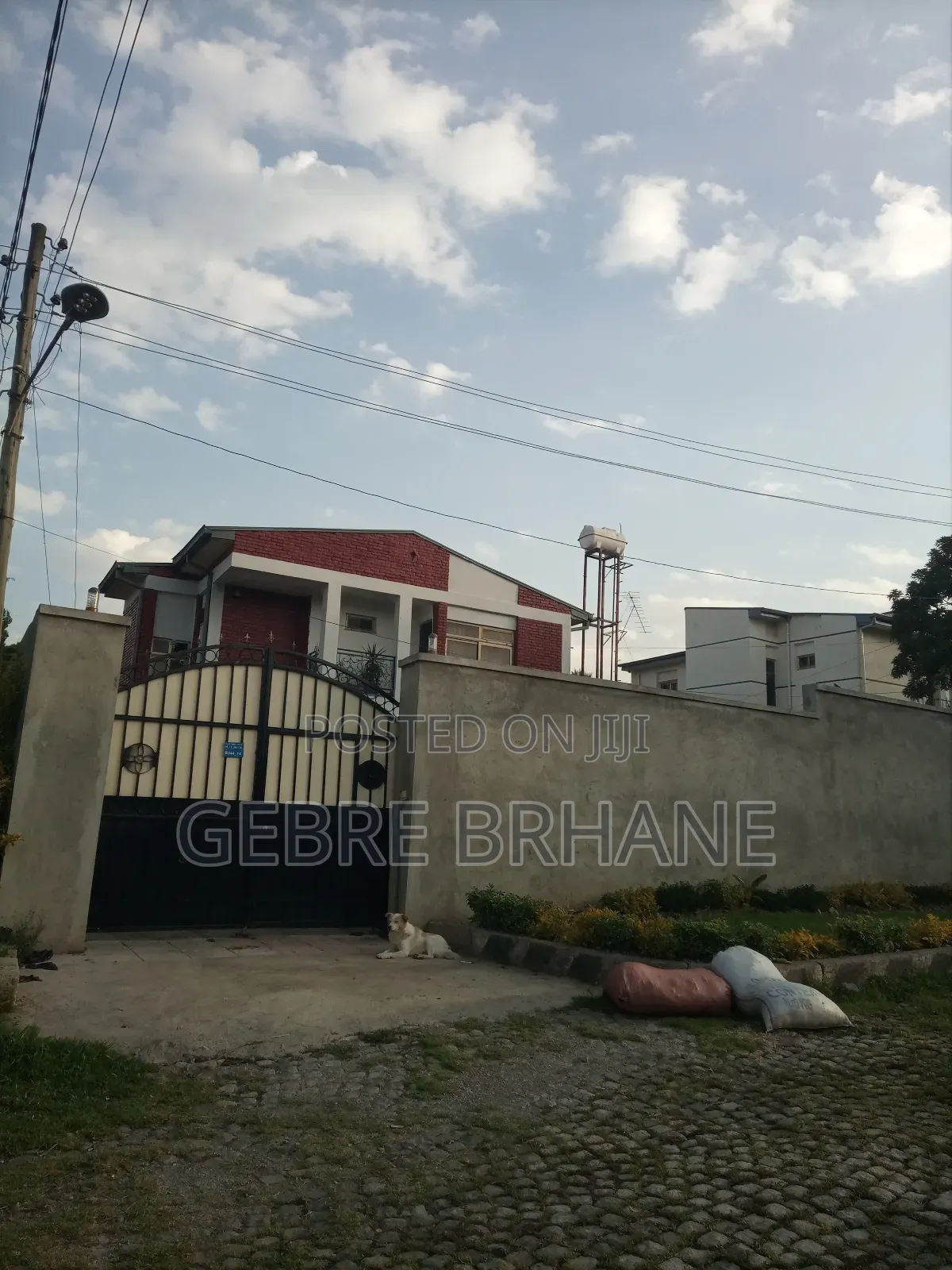 3bdrm House in G+1, Yeka for rent