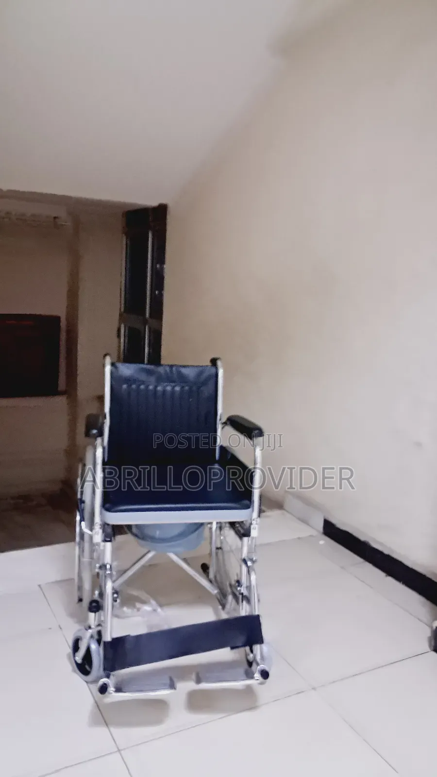 Toilet Wheelchair7wheelchair3wheelchair4wheelchair5wheelchai