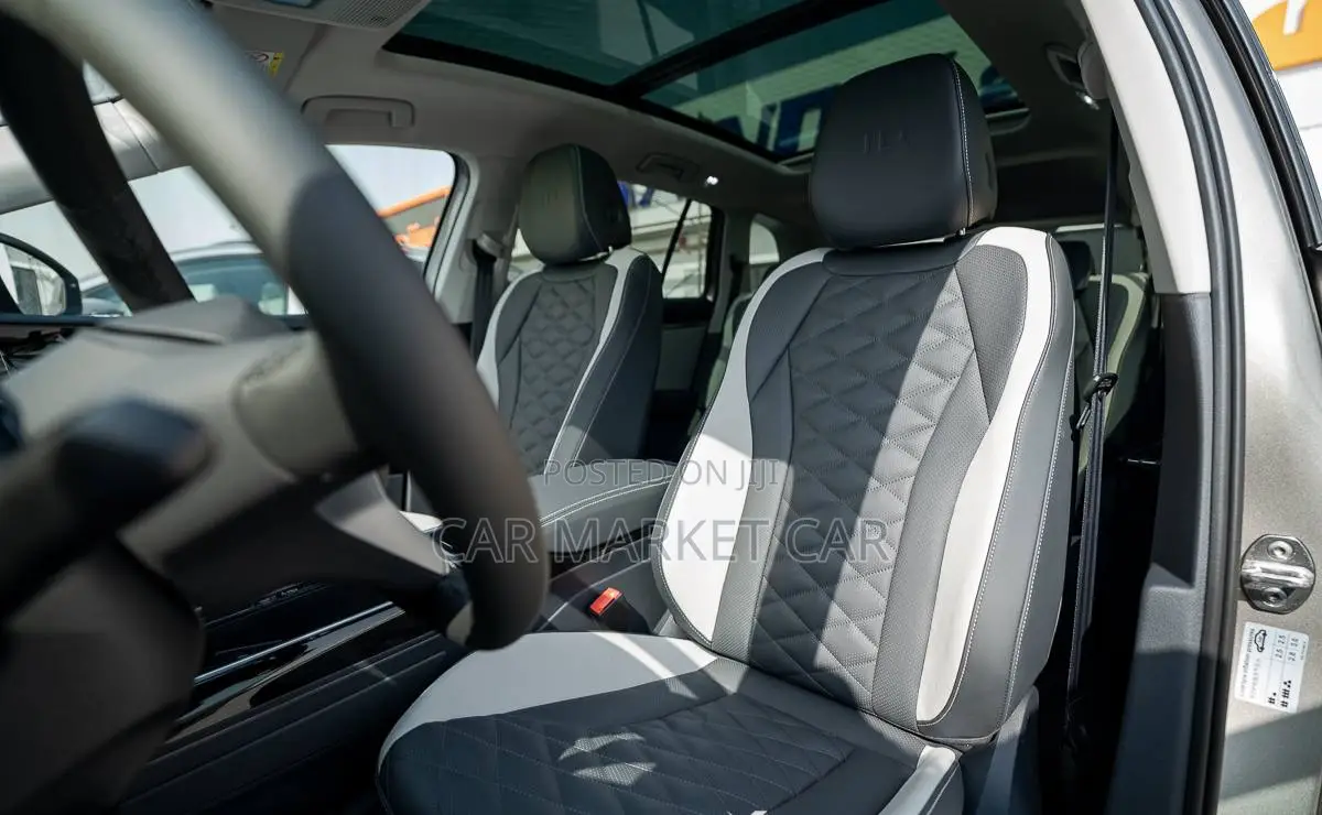 New Volkswagen ID.6 2023 Gray