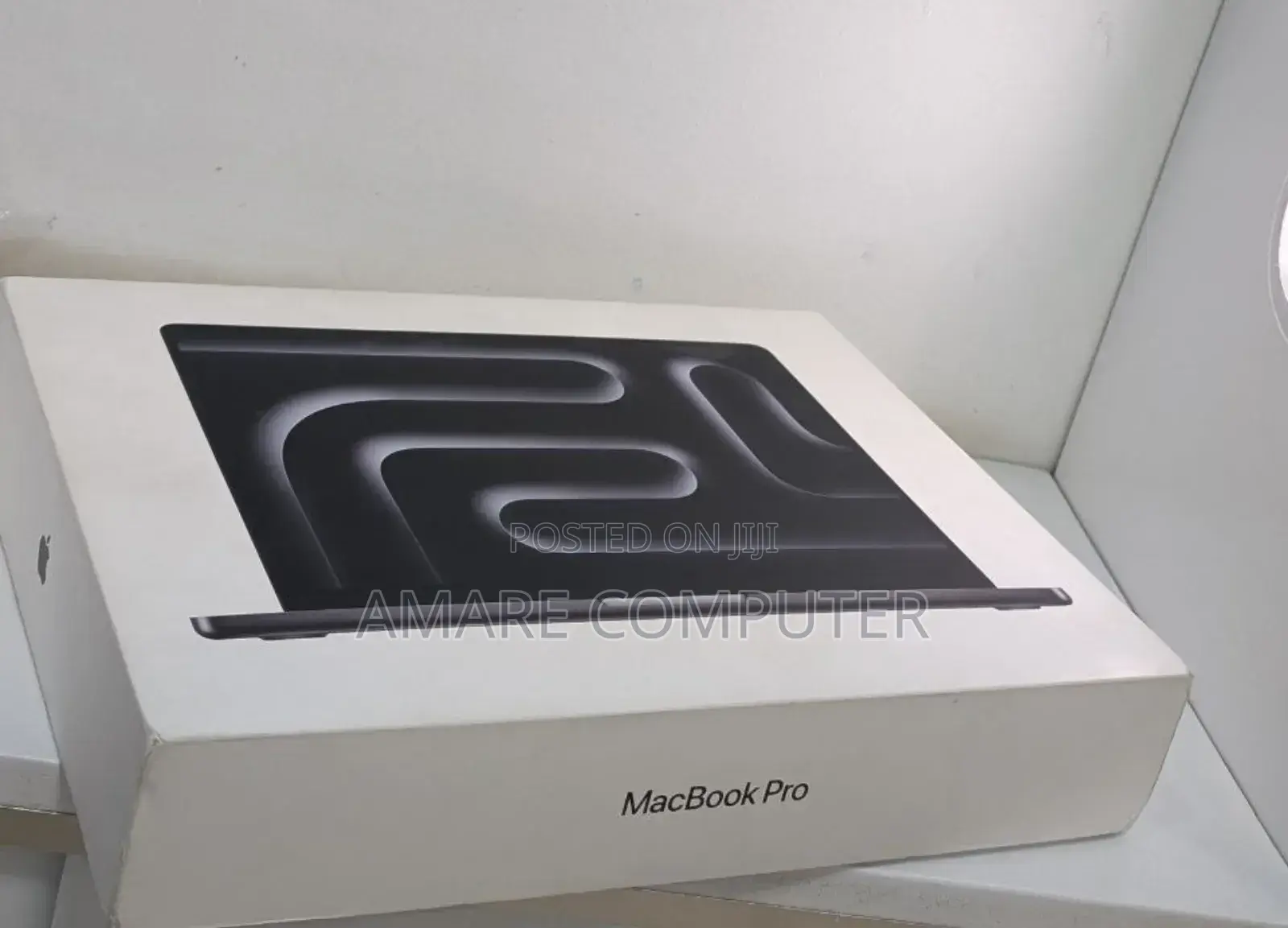 New Apple MacBook Pro 2024 M4 14-Inch 24GB Apple M4 Pro SSD 512GB