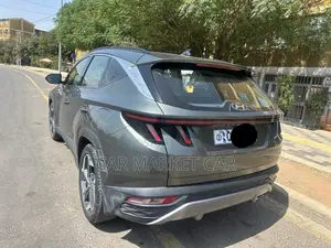 Hyundai Tucson SE 2022 Gray