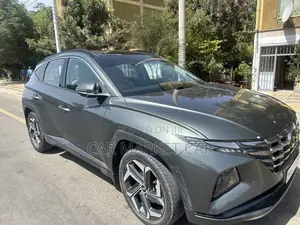 Hyundai Tucson SE 2022 Gray