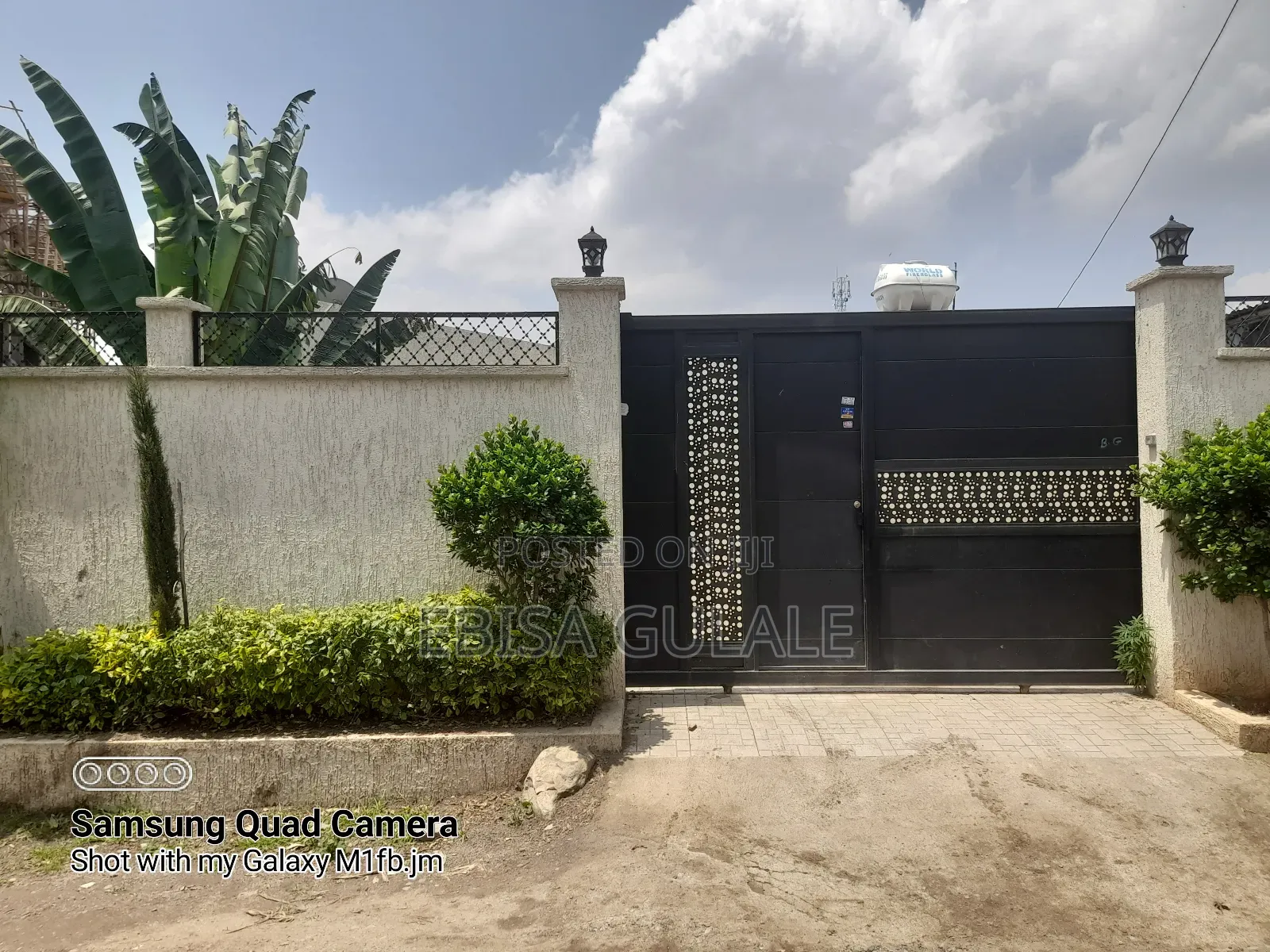 Furnished 4bdrm Farm House in Oromia-Finfinne for sale