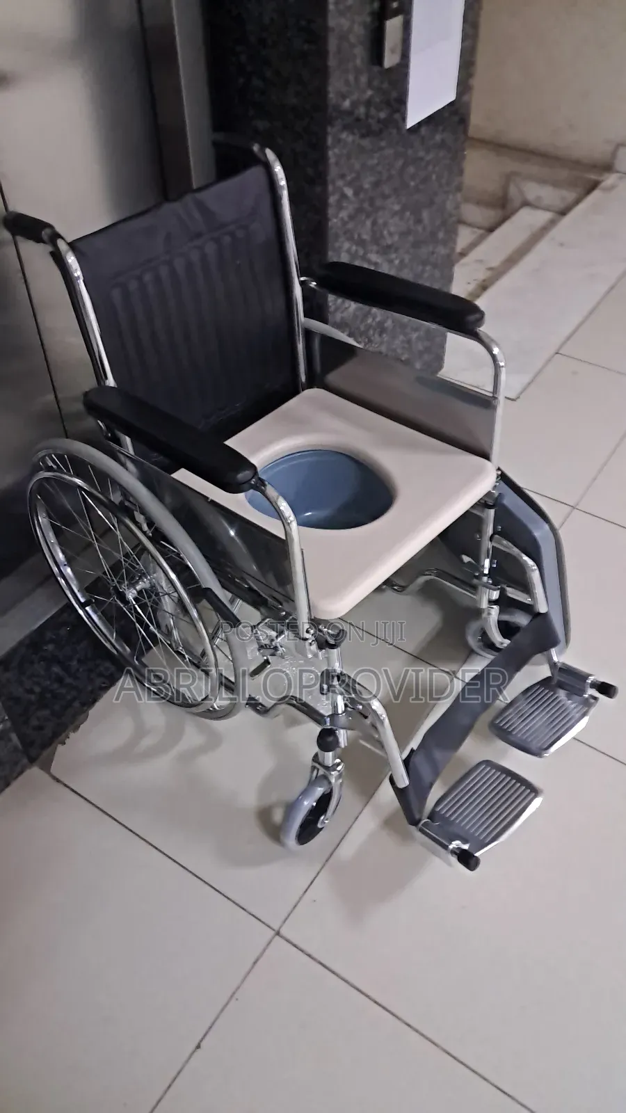 Toilet Wheelchair5wheelchair7wheelchair6wheelchair4wheelchai