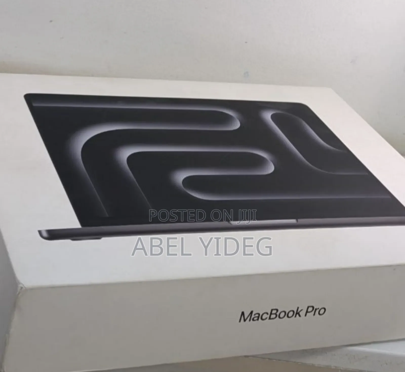 New Laptop Apple MacBook Pro 24GB Apple M4 SSD 512GB