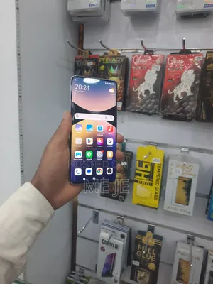 Photo - Xiaomi Redmi Note 13 Pro+ 256 GB White