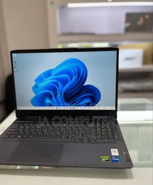 New Laptop Lenovo LOQ 15IRH8 16GB Intel Core I5 SSD 512GB