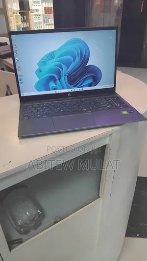 New Laptop HP Pavilion 15 16GB Intel Core I5 SSD 512GB