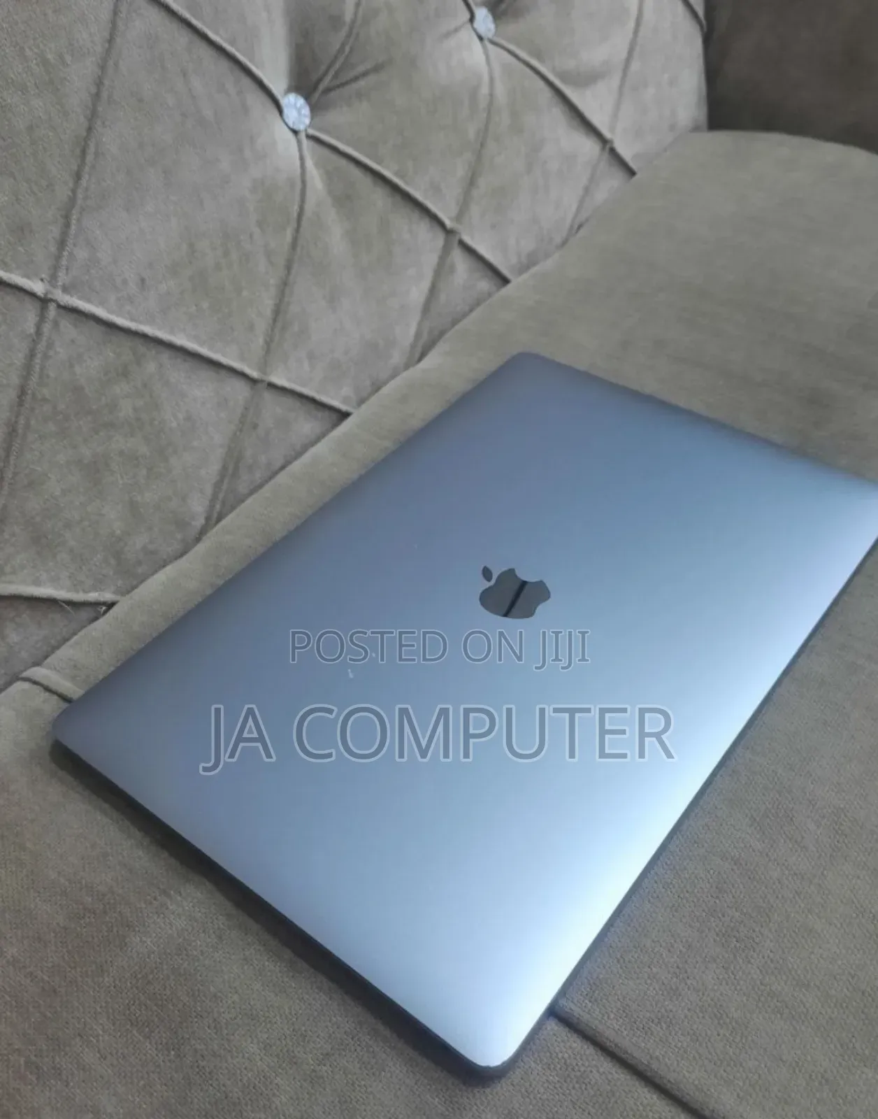 New Laptop Apple MacBook Pro 2019 16GB Intel Core I9 SSD 512GB