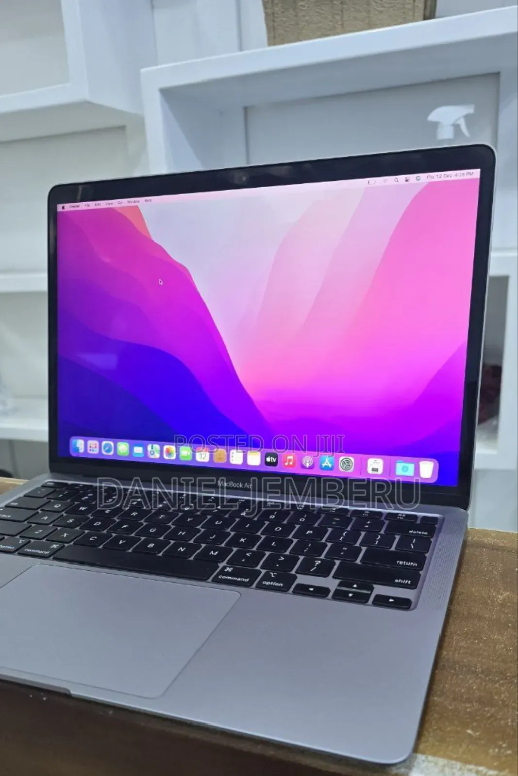 New Laptop Apple MacBook Air 2020 M1 8GB Apple M1 SSD 256GB