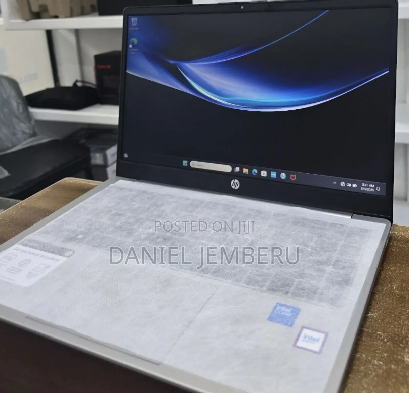 New Laptop HP 14-Dq1025cl 12GB Intel Core I3 SSD 512GB