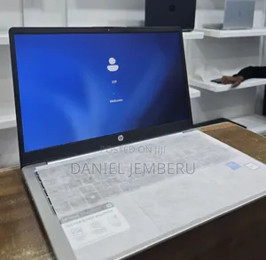 New Laptop HP 14-Dq1025cl 12GB Intel Core I3 SSD 512GB
