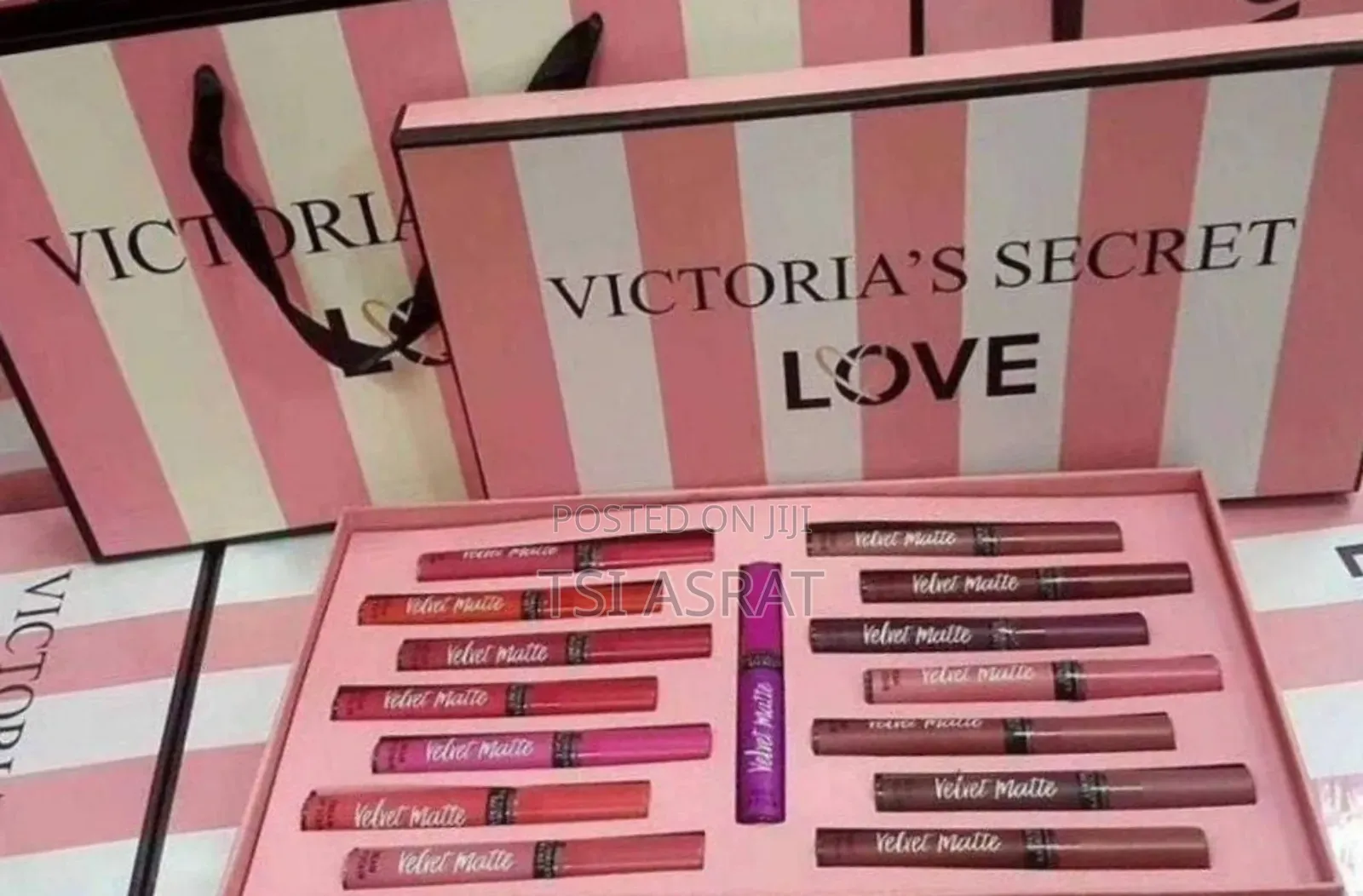  Victoria's Secret Love 

