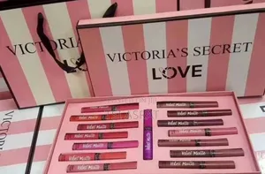  Victoria's Secret Love 
