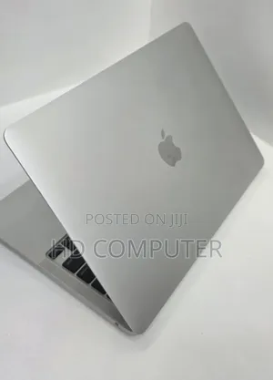 Photo - New Laptop Apple MacBook Pro 2023 M2 8GB Apple M2 SSD 512GB