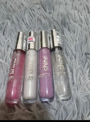 Photo - Essence Lipgloss