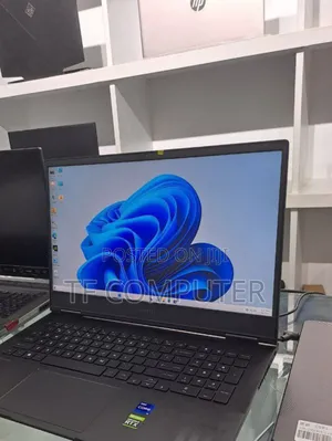 New Laptop HP 16GB Intel Core I9 SSD 1T