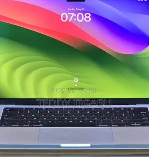 Photo - New Laptop Apple MacBook Pro 8GB Apple M3 SSD 512GB