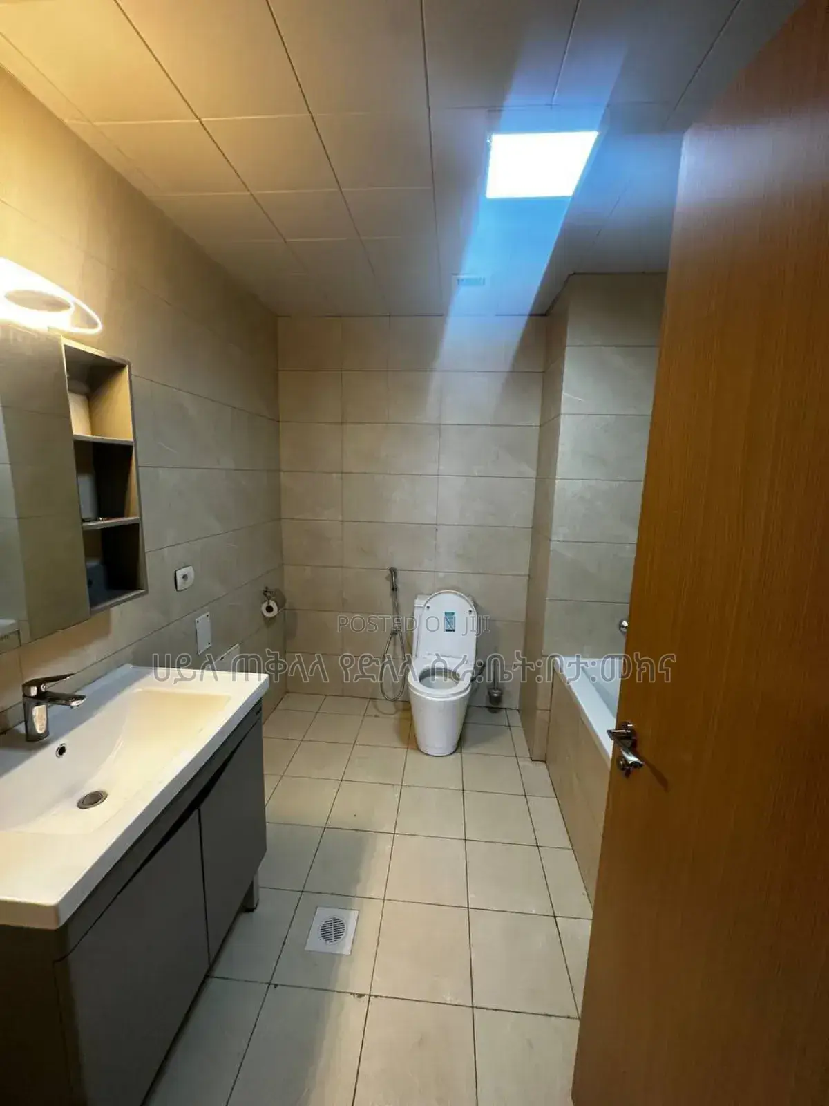 Furnished 2bdrm Apartment in ቦሌ መዳንአለም አካባቢ, Bole for sale