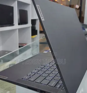 New Laptop Lenovo Ideapad 3 16GB Intel Core I7 SSD 512GB