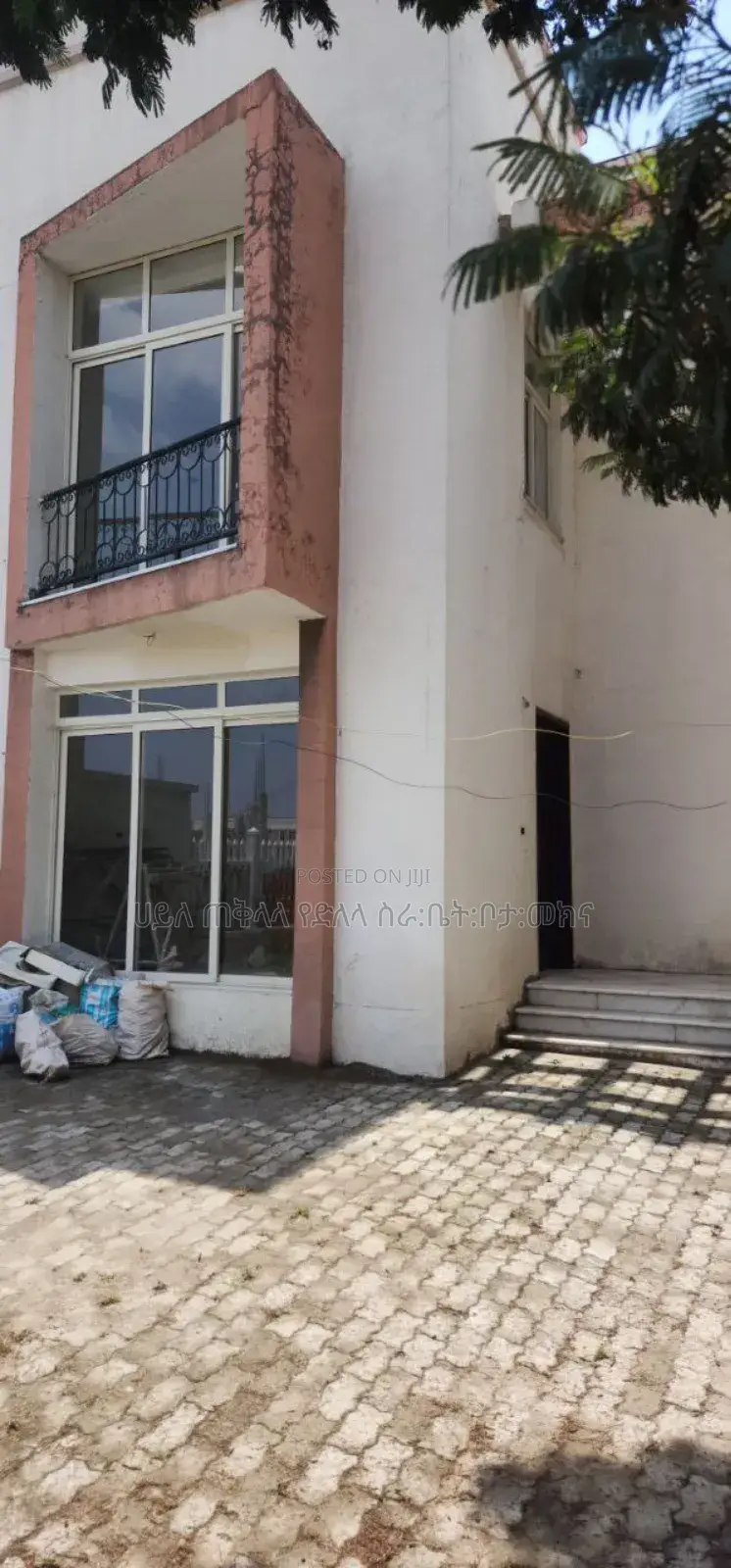 Furnished 4bdrm House in Ccd Real State, Oromia-Finfinne for sale