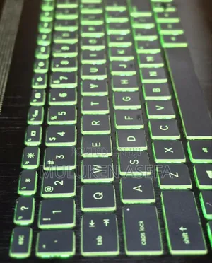 New Laptop HP EliteBook 1050 8GB Intel Core I5 SSD 1T