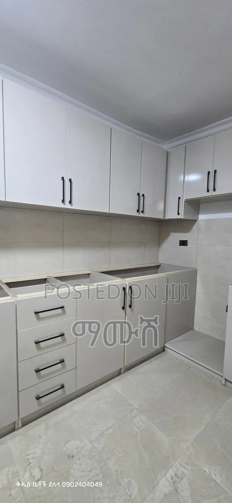 Furnished 3bdrm Condo in አያት 40/60 ኮንዶሚኒየም, Bole for sale