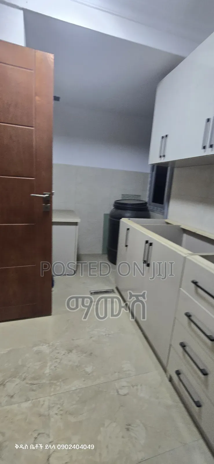 Furnished 3bdrm Condo in አያት 40/60 ኮንዶሚኒየም, Bole for sale