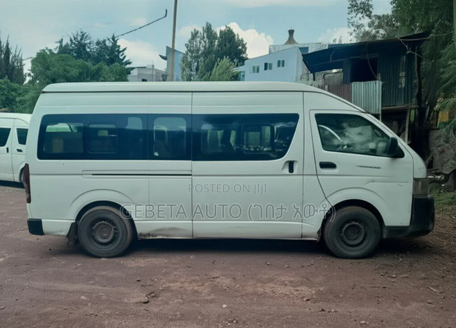 Toyota HiAce 2014 White