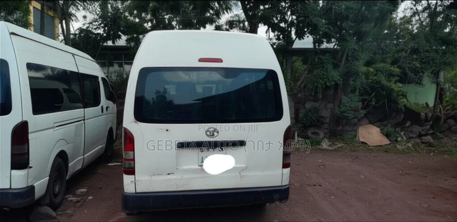 Toyota HiAce 2014 White
