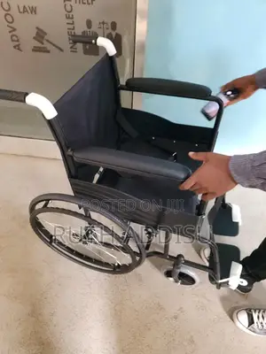 Photo - Wheelchair走向wheelchair有些wheelchair半年wheelchair與否wheelchair