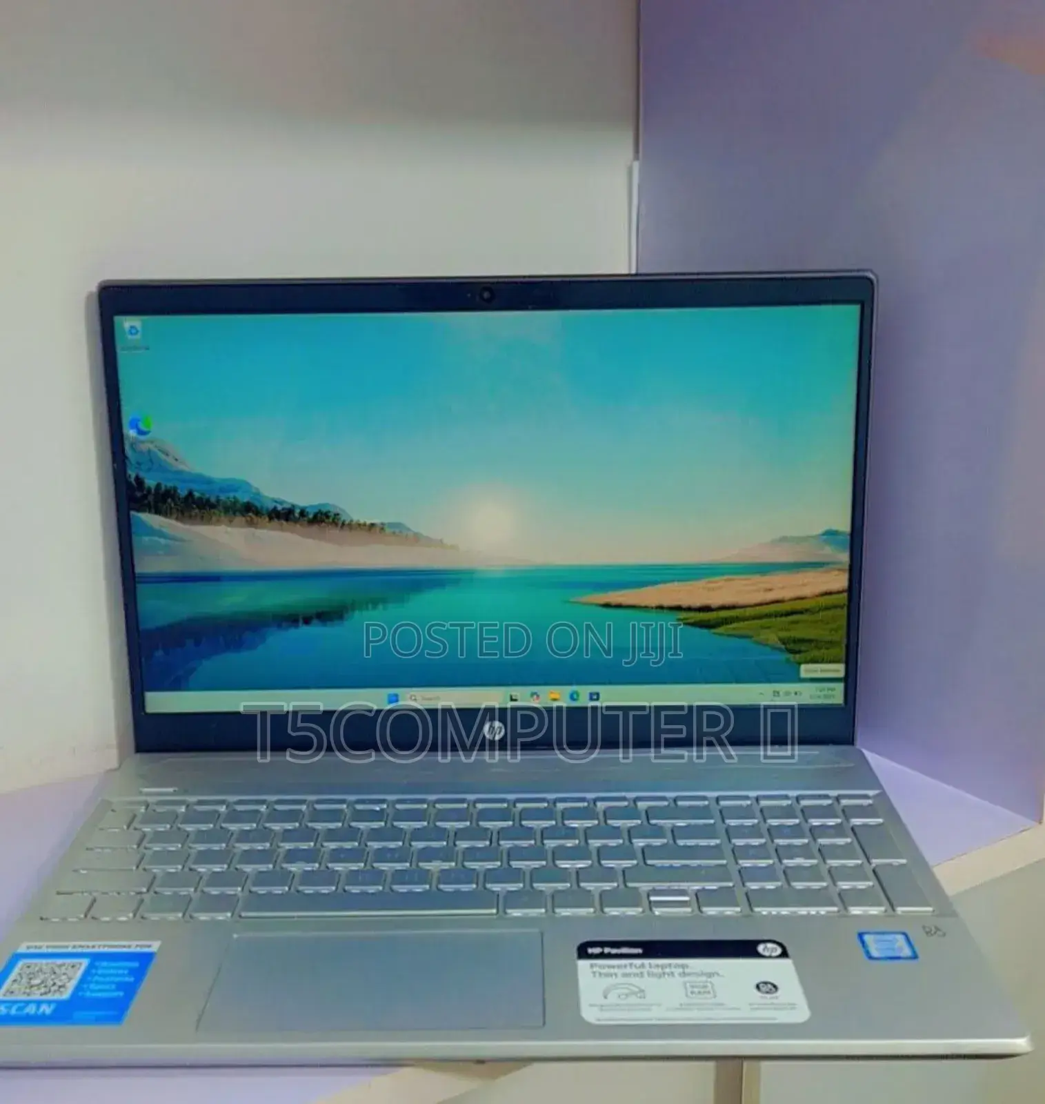 New Laptop HP Pavilion 15 8GB Intel Core I7 SSD 256GB