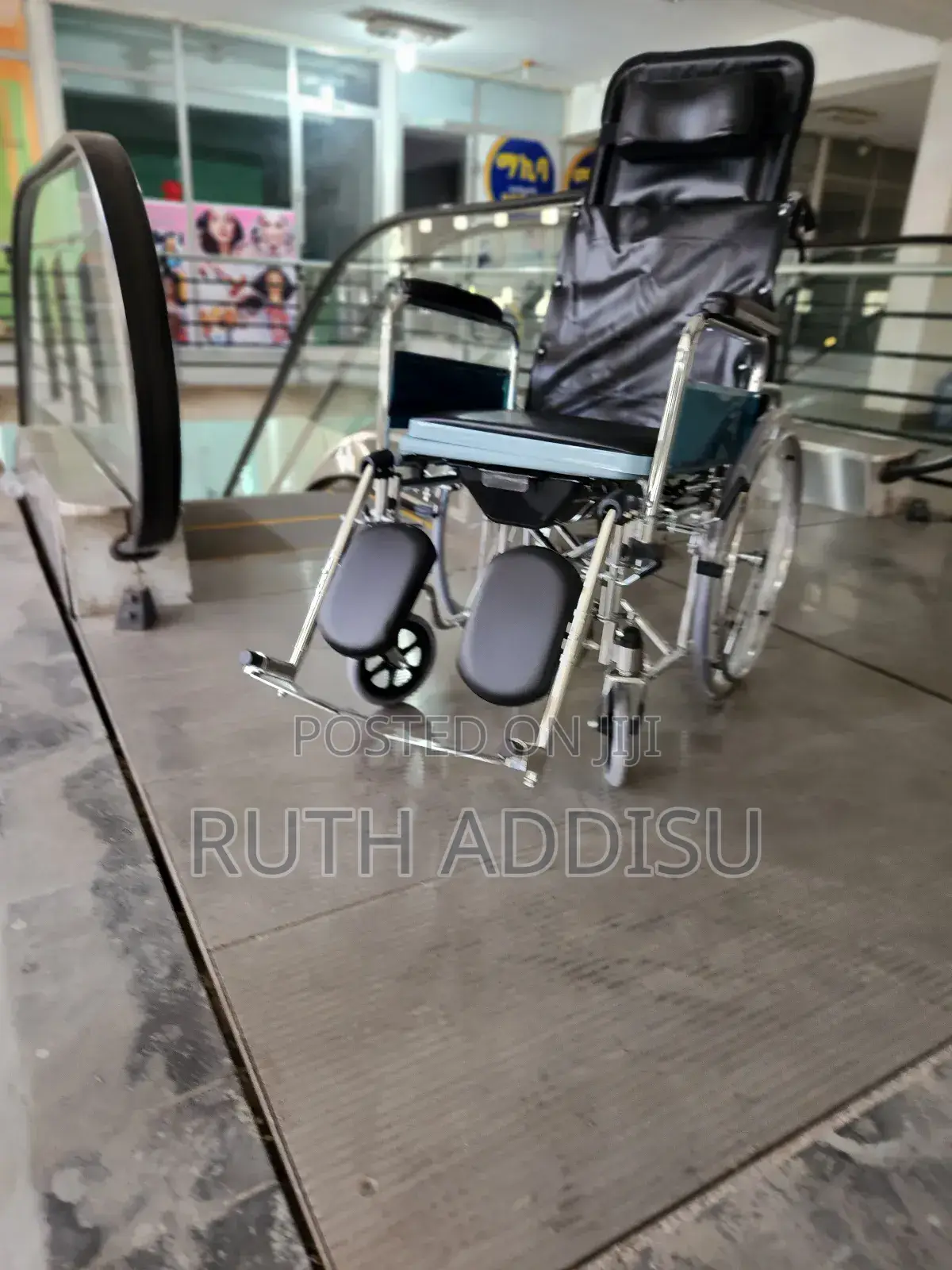 Wheelchair去世wheelchair米蘭wheelchair巢的wheelchair者或wheelchair