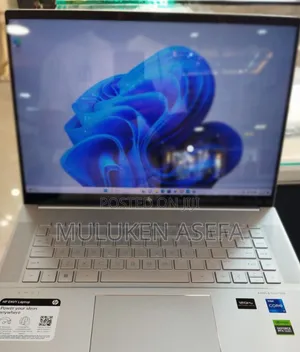 New Laptop HP Envy 15 8GB Intel Core I7 SSD 1T